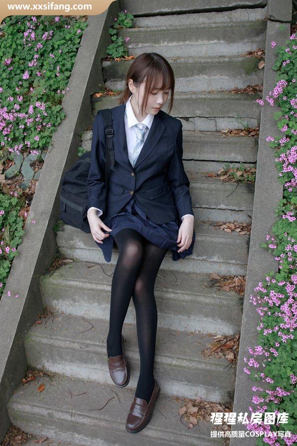 森萝财团写真集《JKFUN-006》高清套图下载[140P+1V]