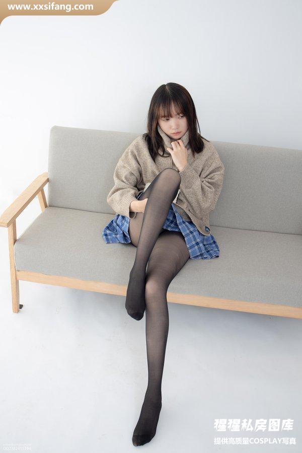 森萝财团写真集《JKFUN-百圆定制 1-Aika》高清套图下载[34P+1V]