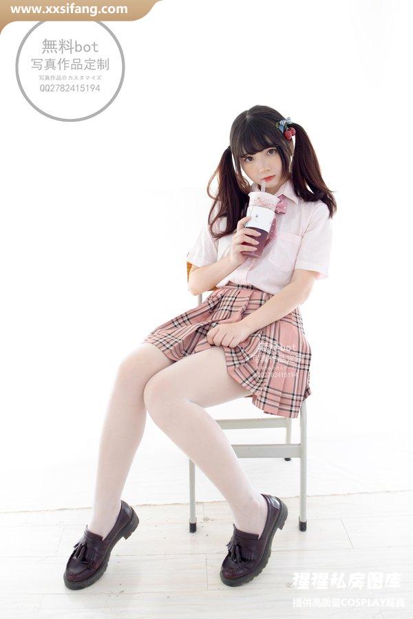 森萝财团写真集《無料 – 001》高清套图下载[102P+1V]