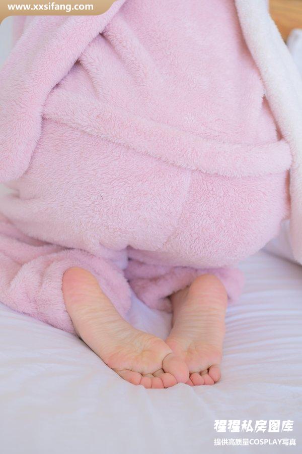 森萝财团写真集《雏菊-08》高清套图下载[123P+1V]