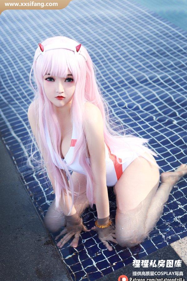 Potato Godzilla写真集《-  Zero Two Swimsuit》高清套图下载[29P]